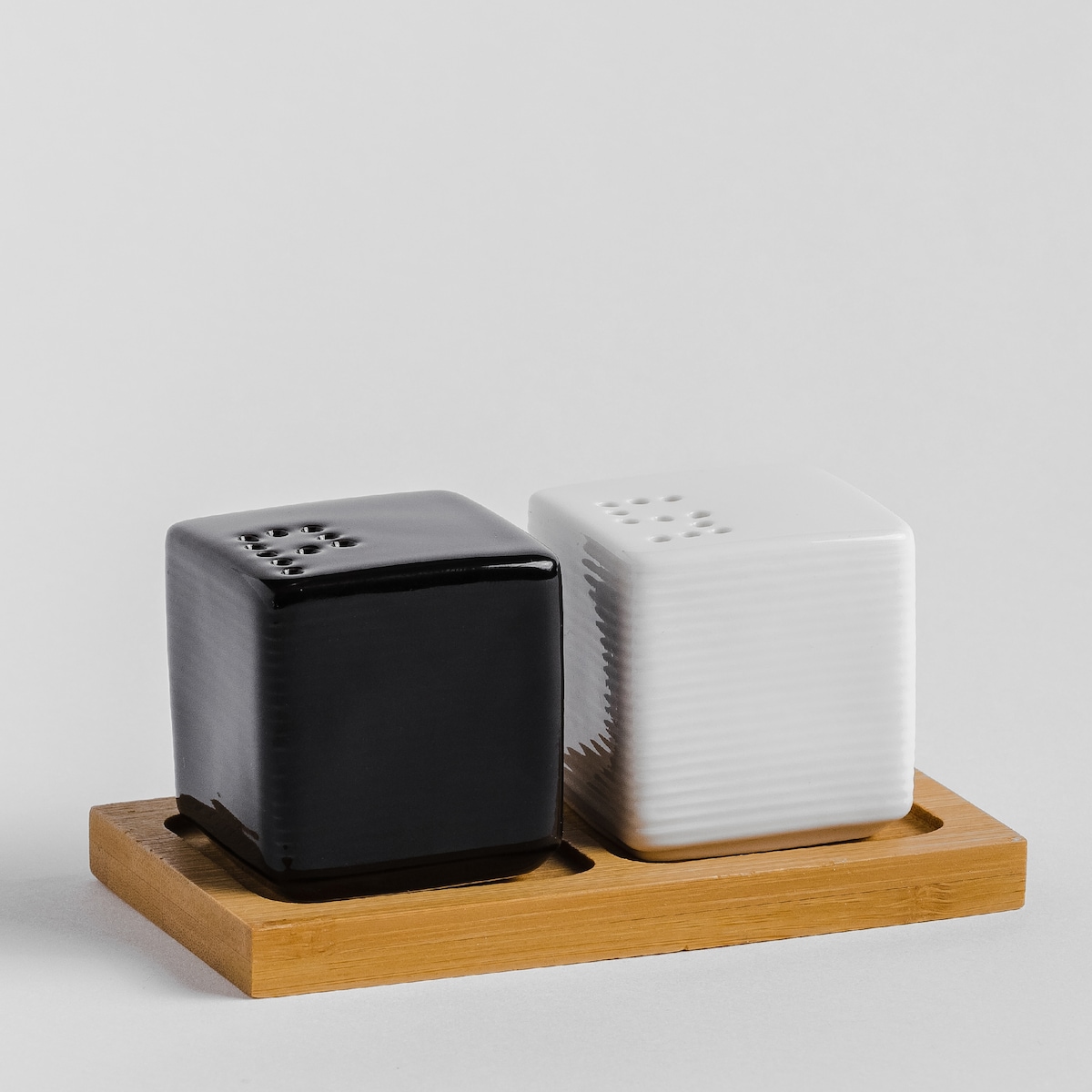 Solniczka I Pieprzniczka Dados