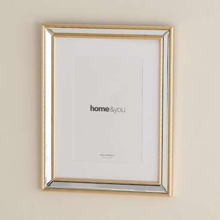 Ramka Lianos