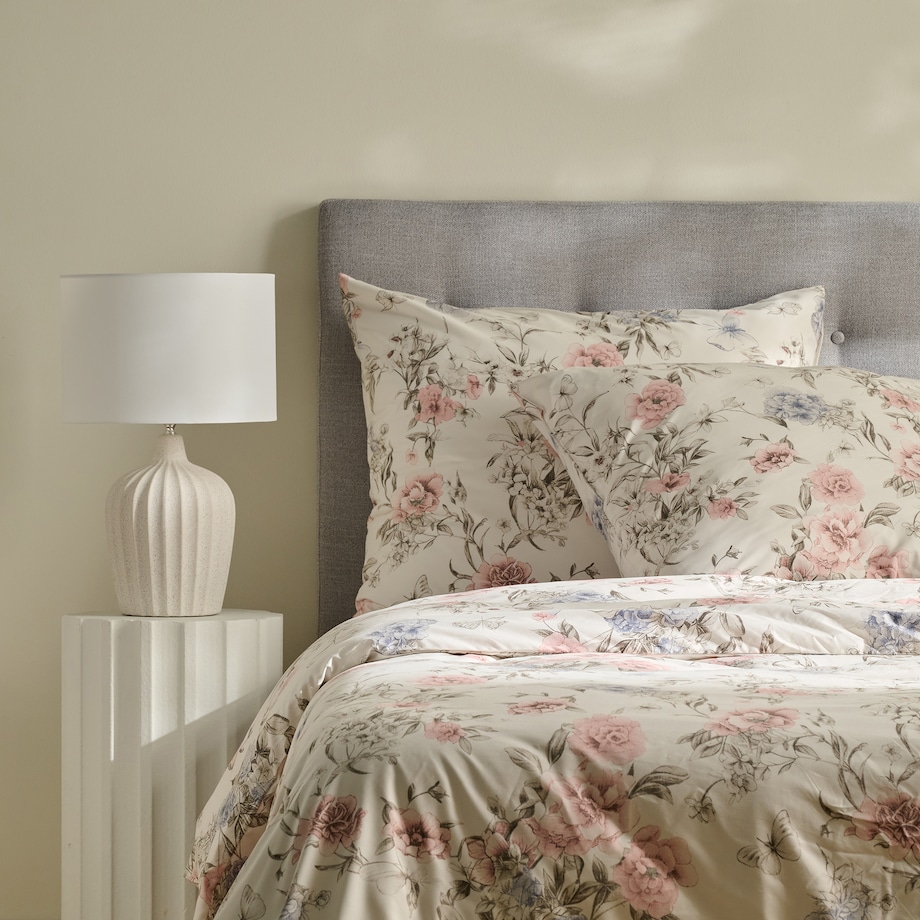 Pościel Z Mikrofibry Alionis 160x200 cm z motywem kwiatowym