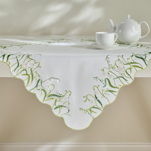 Serweta Haftowana Convelio 80x80 cm z motywem kwiatowym