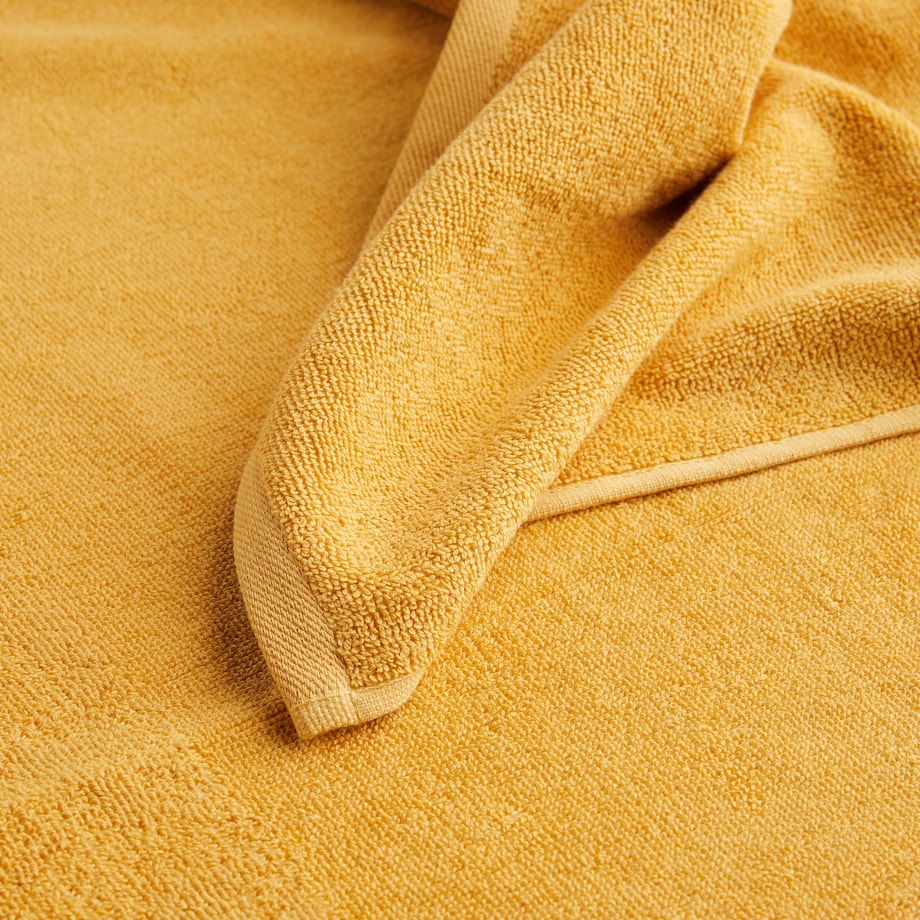 Ręcznik Lamino 70x130 cm z motywem kwiatowym