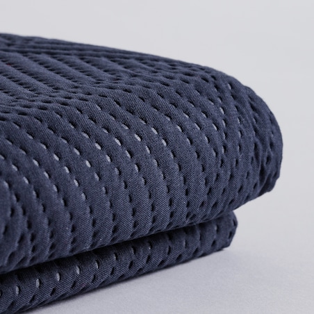 Jednokolorowa narzuta na łóżko Structural 240x260 cm