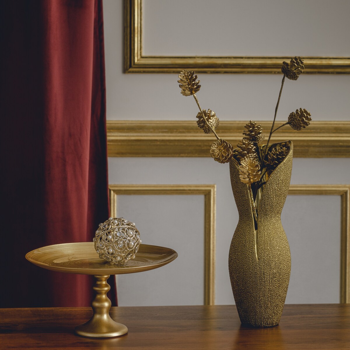 Patera Na Nóżce Goldisia