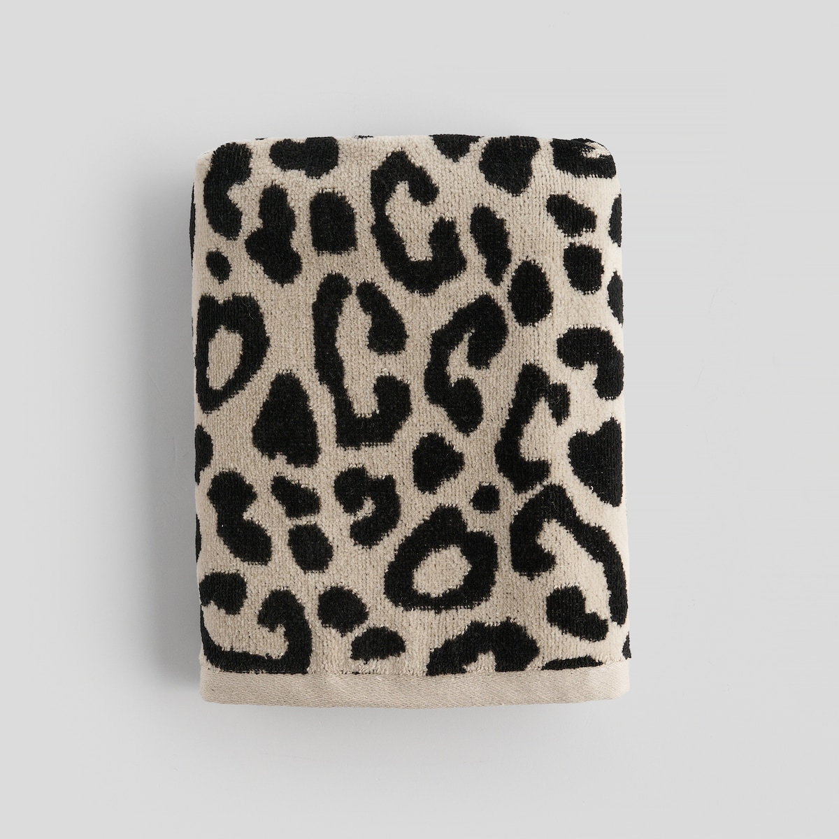 Ręcznik Panther 50x90 cm z motywem zwierzęcym