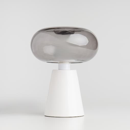 lampa stołowa z kloszem w kształcie kuli margareta