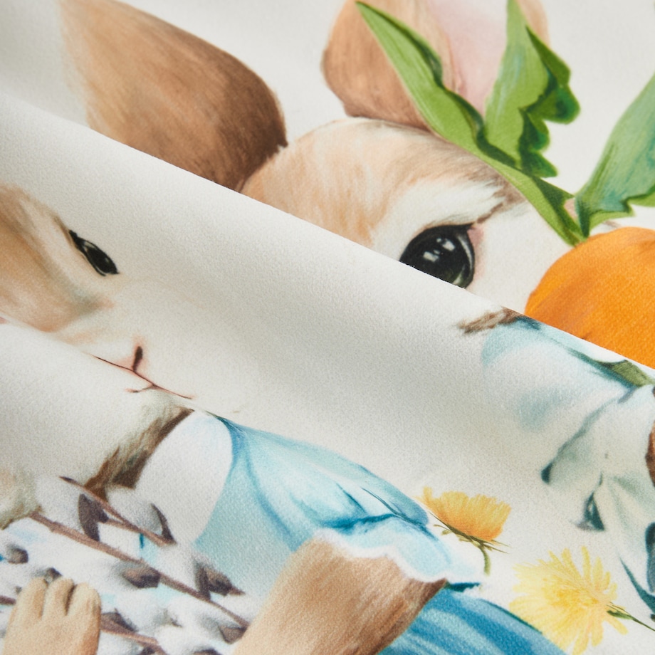 Poszewka z nadrukiem Emi 45x45 cm z motywem królika