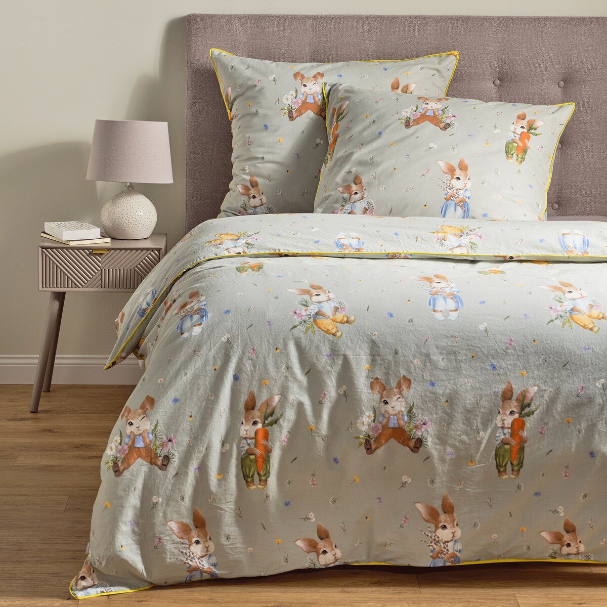 Pościel bawełniana z lamówką Emi 160x200 cm z motywem królika