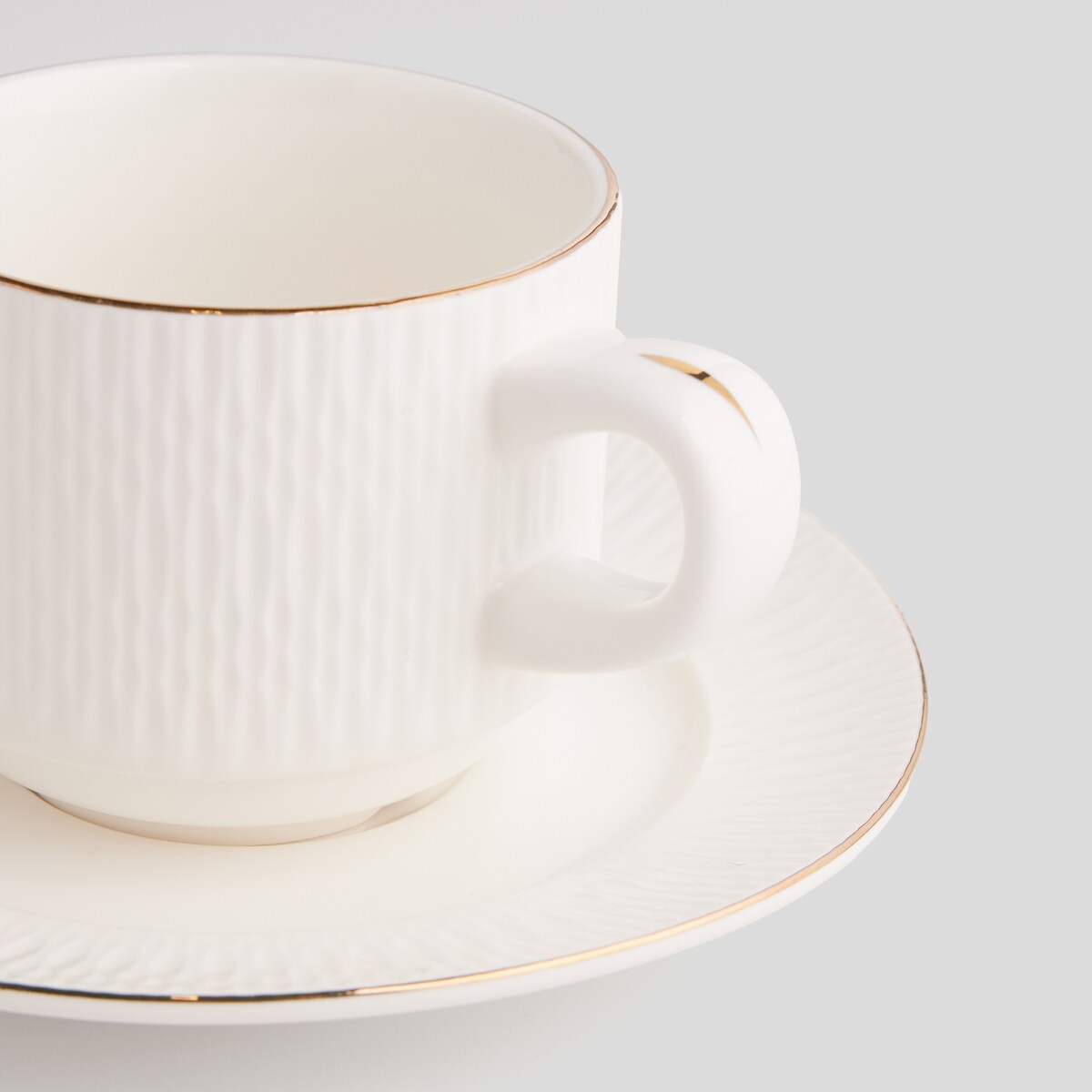 Filiżanka Ze Spodkiem Viveros z motywem geometrycznym