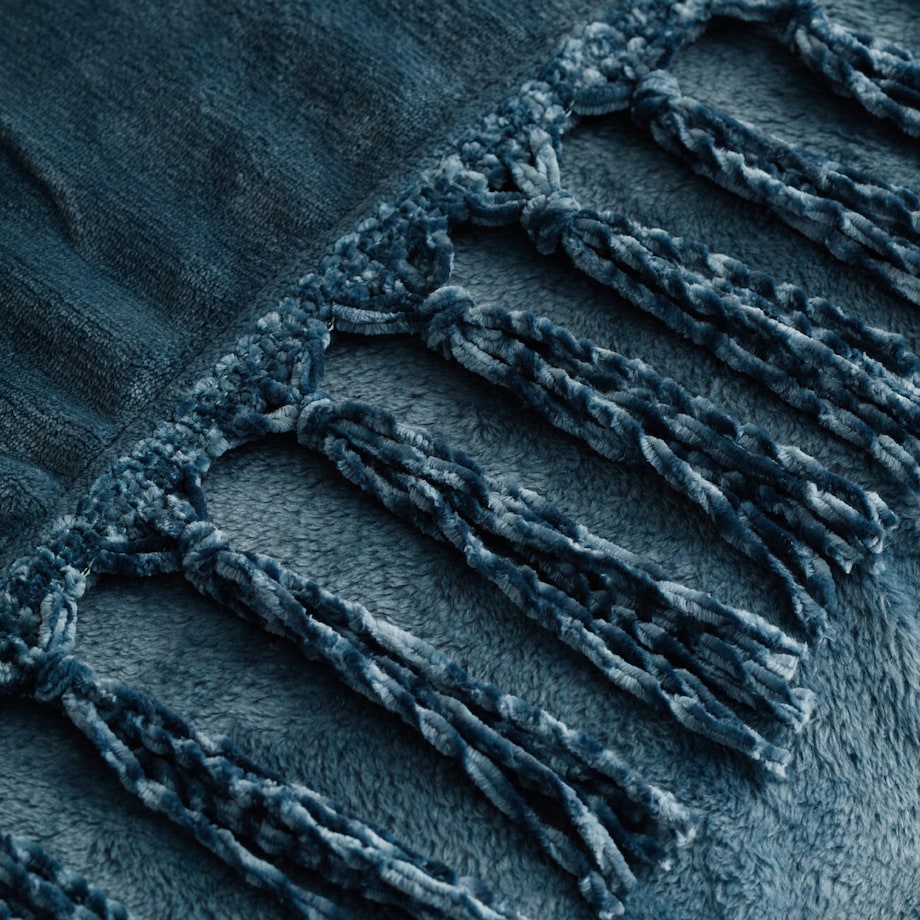 Jednokolorowy koc Tassels 130x170 cm