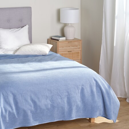 Jednokolorowa narzuta na łóżko Kord 200x220 cm