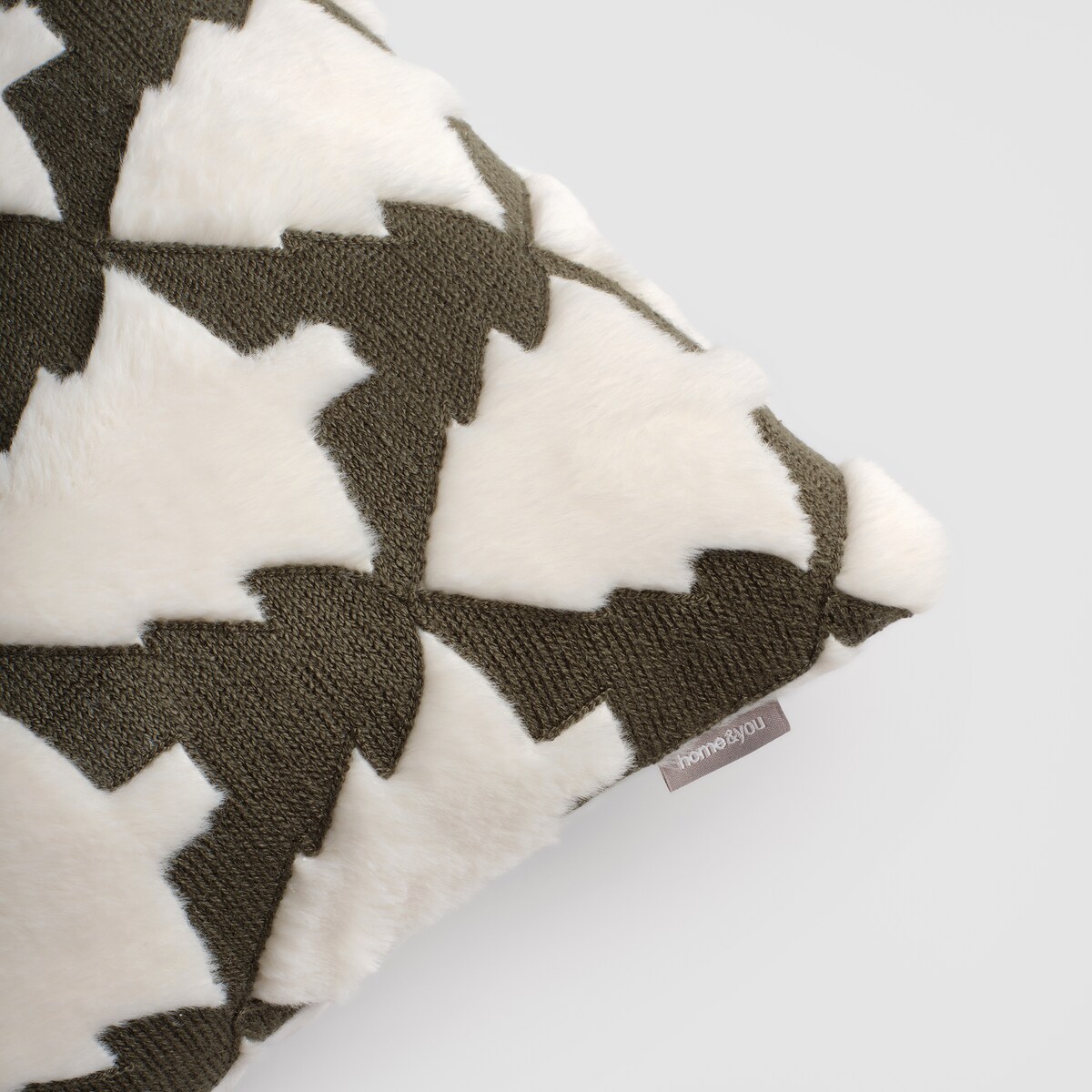 Poszewka Futrzana Furfiria 45x45 cm z motywem choinki