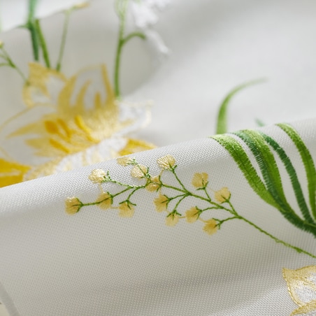 Bieżnik Haftowany Dafodil 35x174 cm z motywem kwiatowym