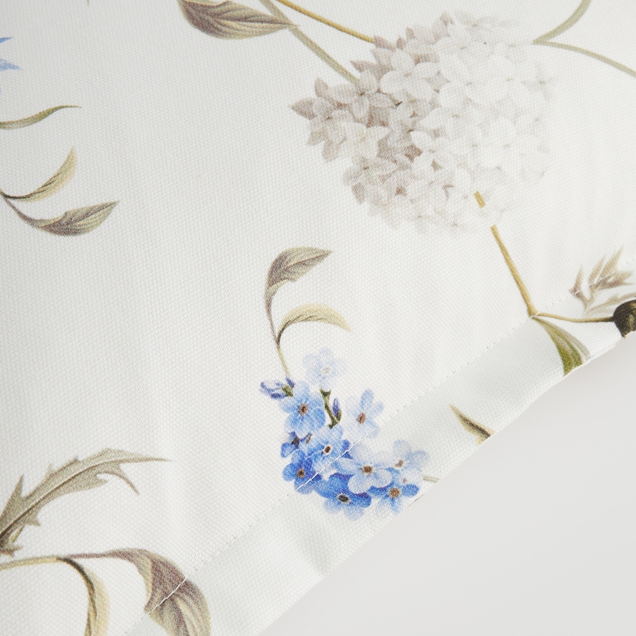 Poszewka z nadrukiem Ryshand 45x45 cm z motywem kwiatowym