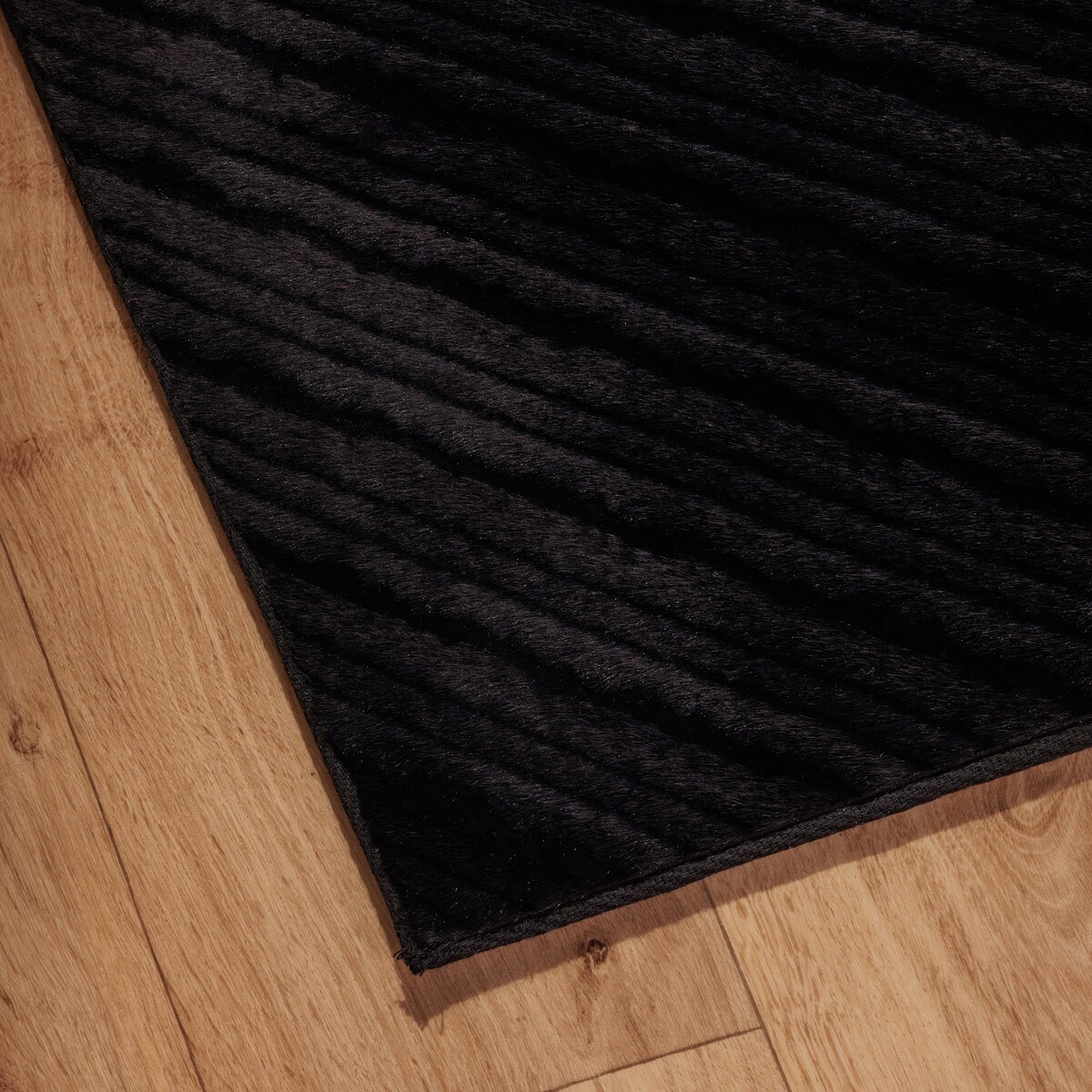 Dywan Pufos 120x170 cm z motywem geometrycznym