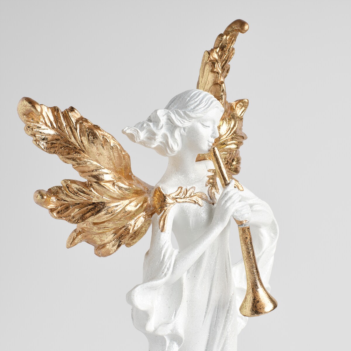 Figurka Angelina z motywem anioła