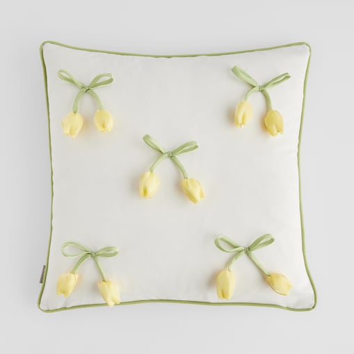 Poszewka Haftowana Broseley 45x45 cm z motywem kwiatowym