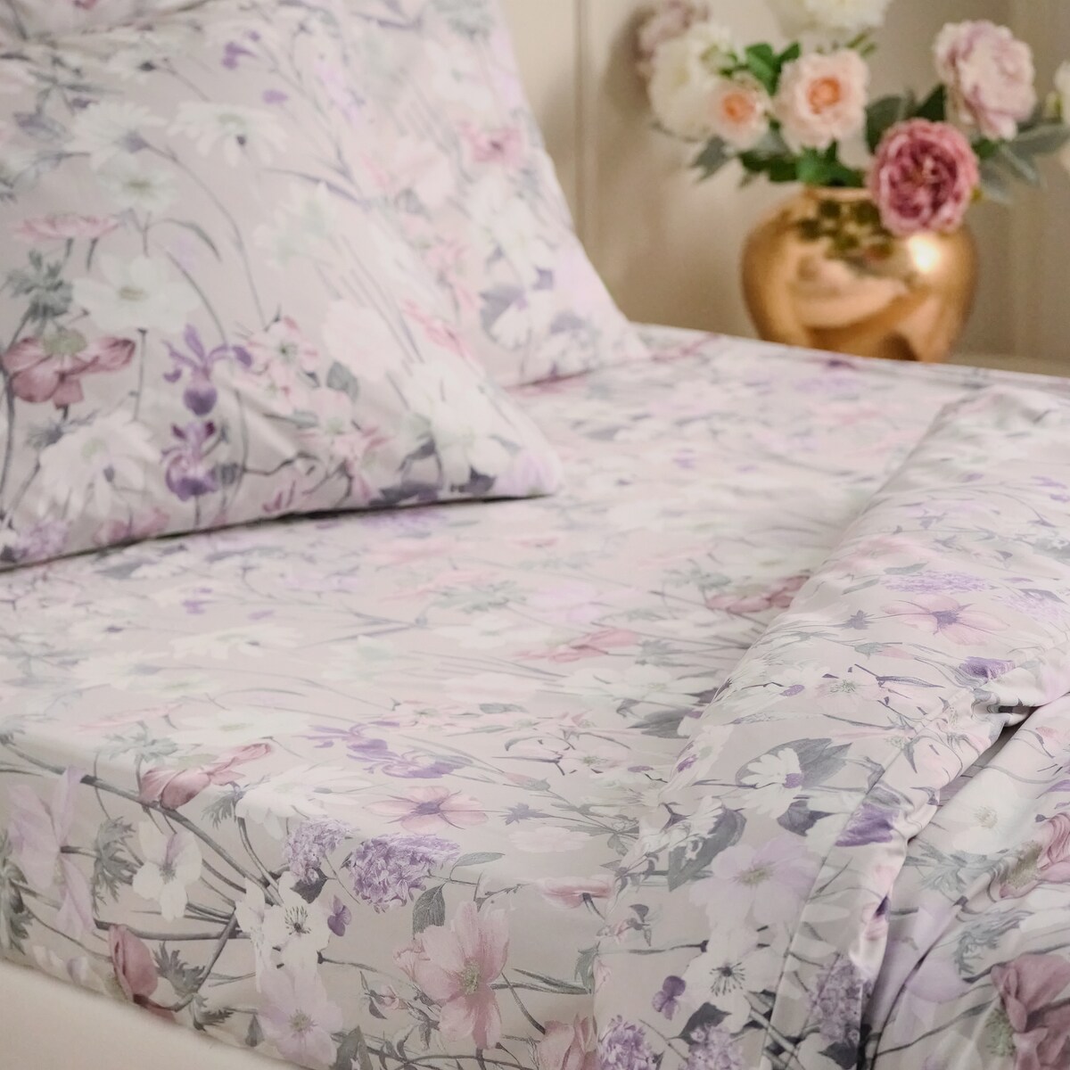 Pościel Z Mikrofibry Violacharm 160x200 cm z motywem kwiatowym