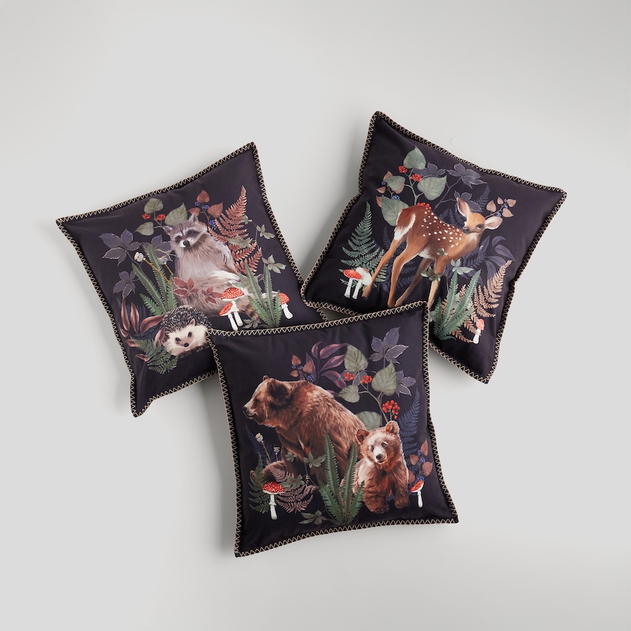 Poszewka Drukowana Wildes deer 45x45 cm z motywem zwierząt leśnych