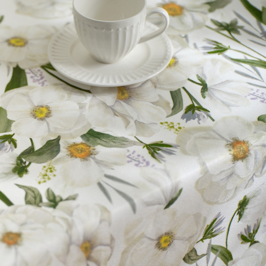 Obrus z nadrukiem Emeris 150x300 cm z motywem kwiatowym