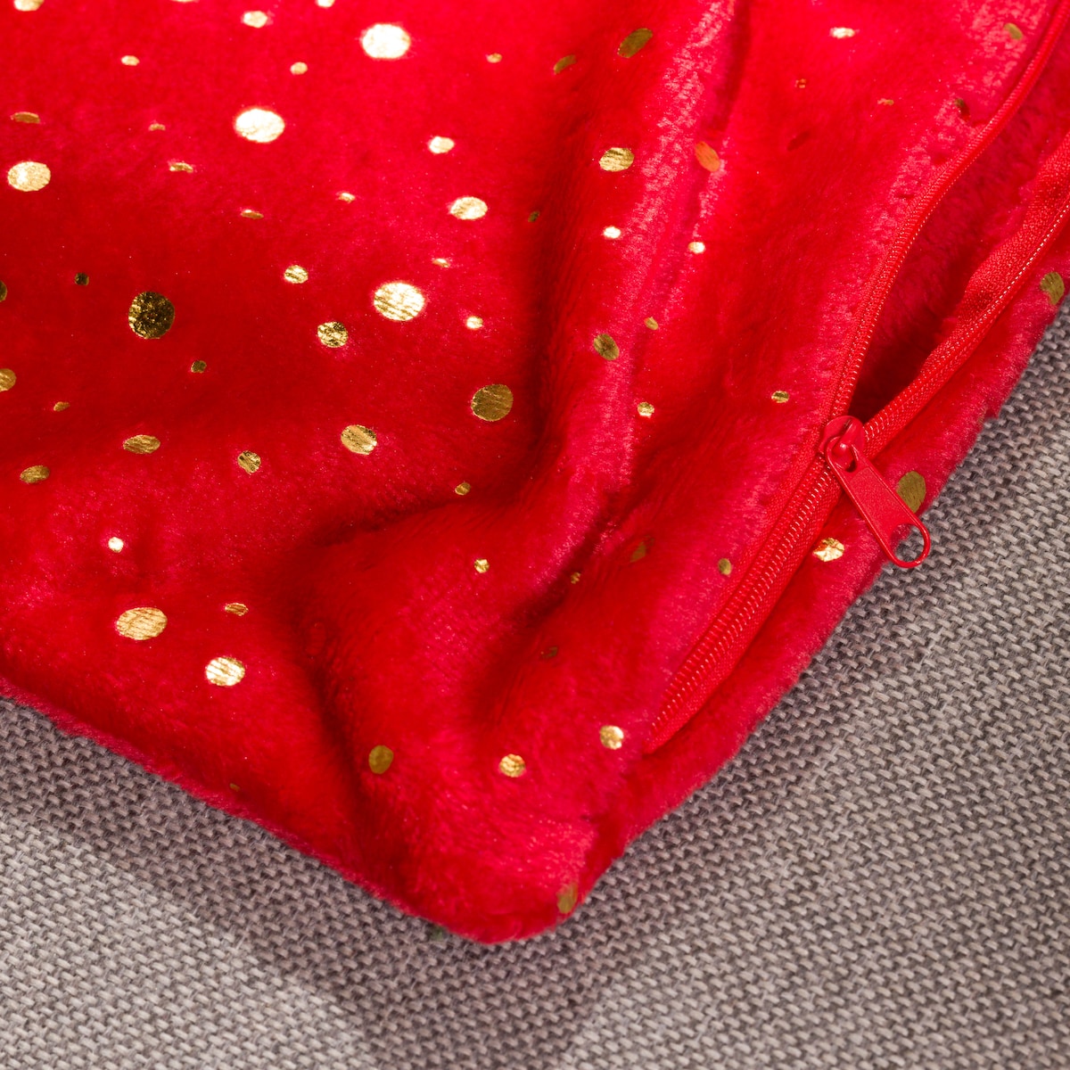 Poszewka Flanelowa Festive dots 40x40 cm