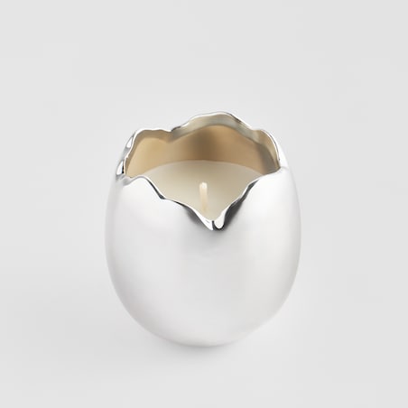 Świeca Eggshello z motywem skorupki