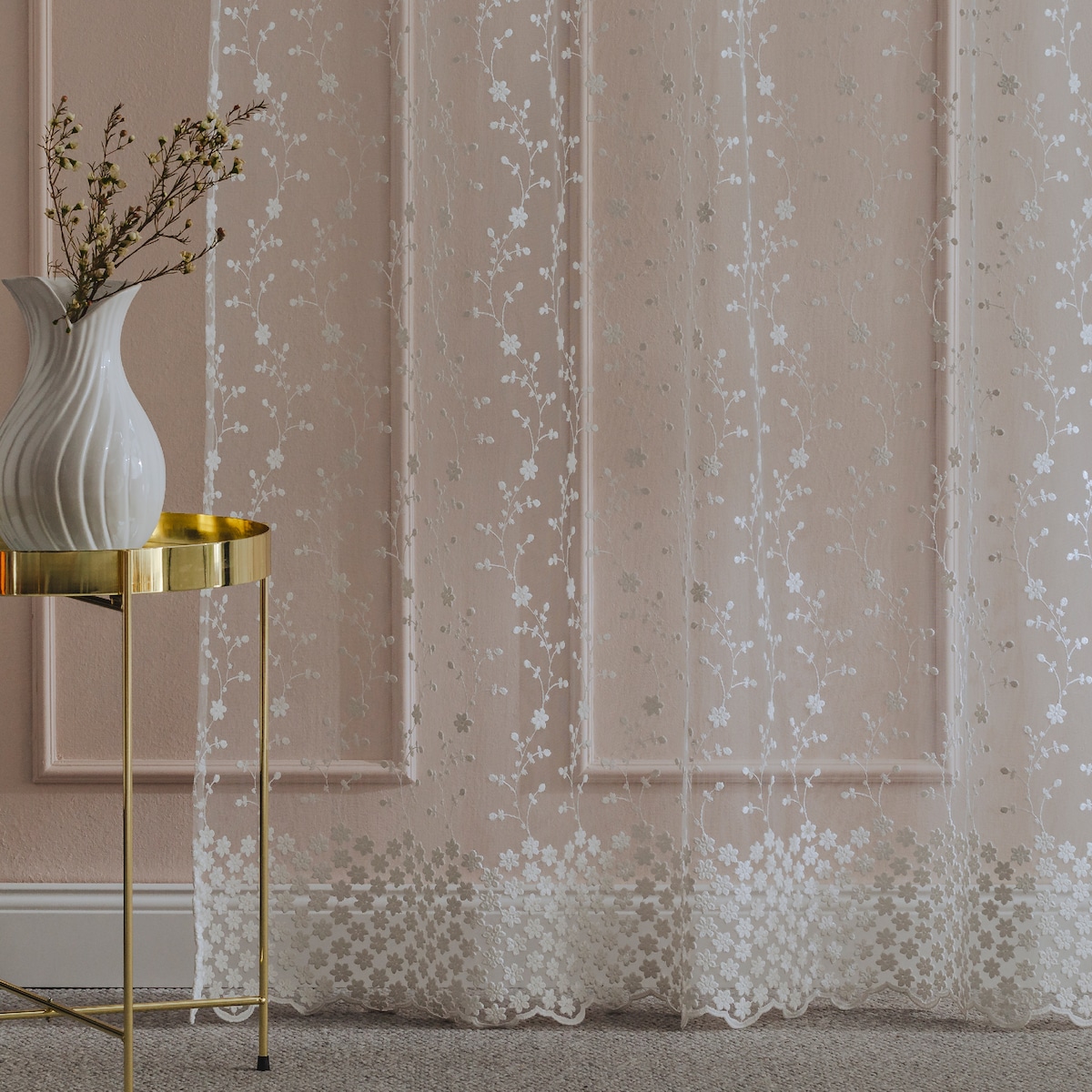 Firana Gaia 140x250 cm z motywem kwiatowym