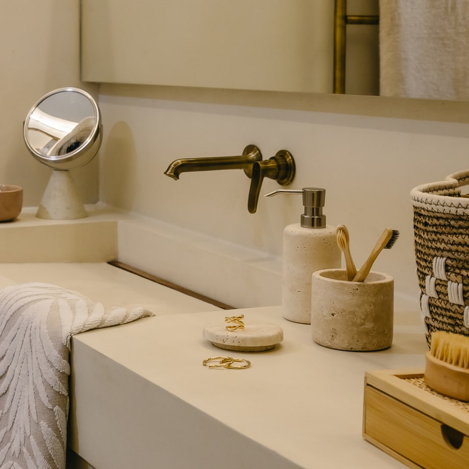 Dozownik Łazienkowy z Trawertynu Pierres