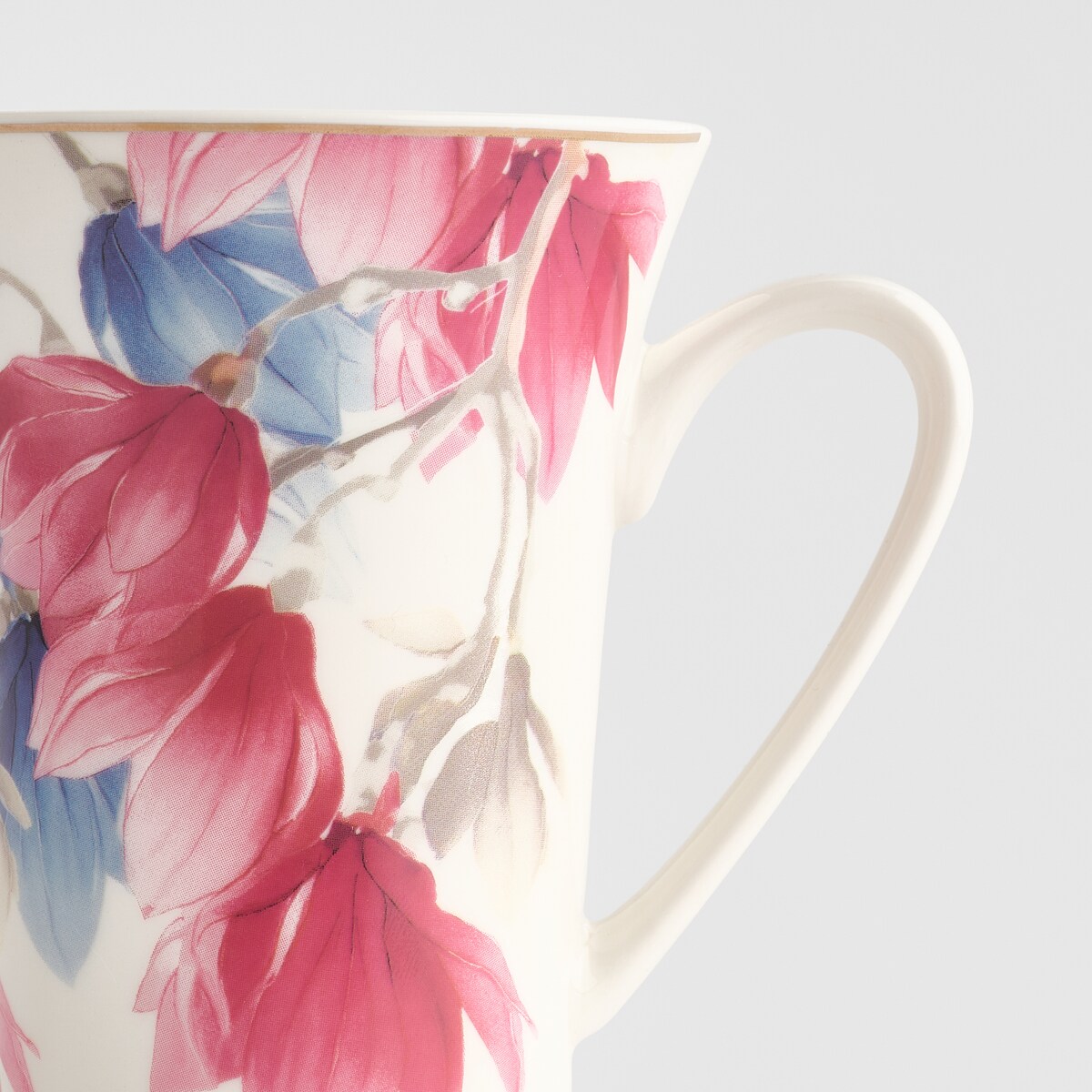 Kubek Fladis z motywem kwiatowym