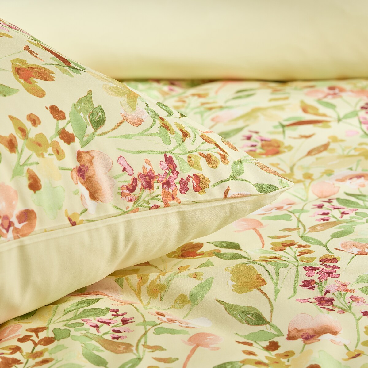 Pościel Z Mikrofibry Amandi 160x200 cm z motywem kwiatowym