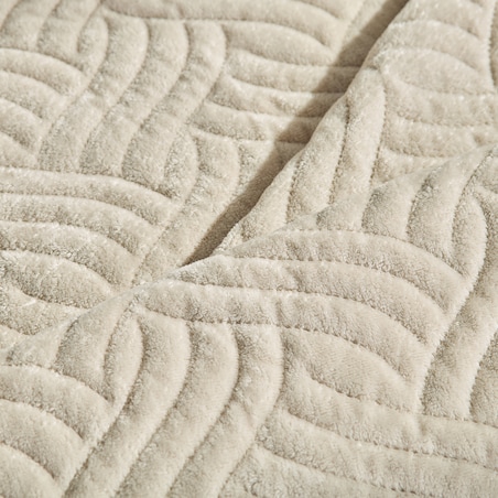 Jednokolorowa narzuta na łóżko z wytłoczonym wzorem Bessaria 200x220 cm