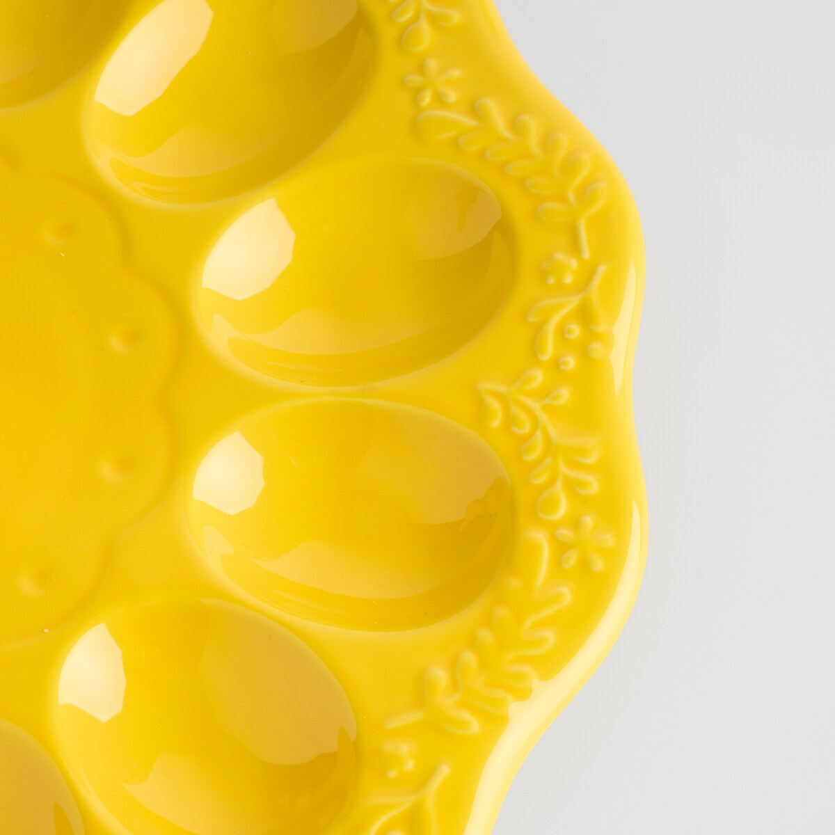 Patera Na Jajka Harina z motywem królika