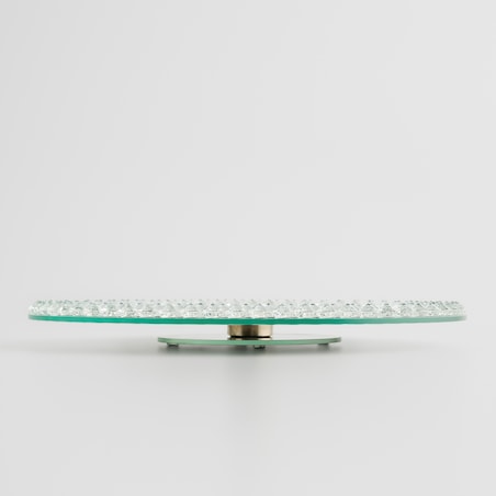 Patera obrotowa Milla z motywem geometrycznym