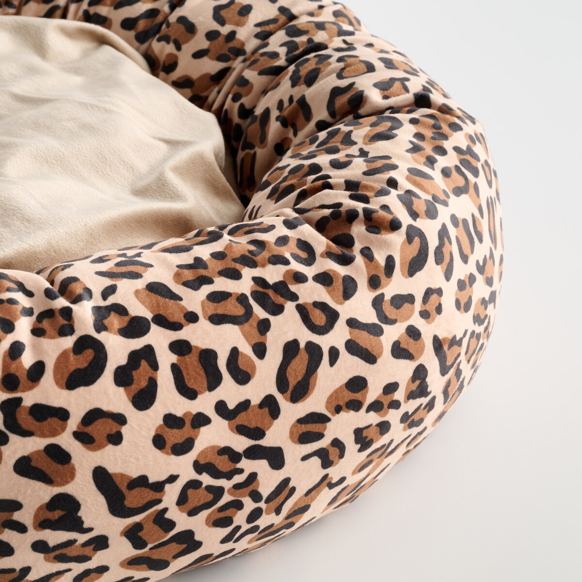 Legowisko Lamparto z motywem zwierzęcym