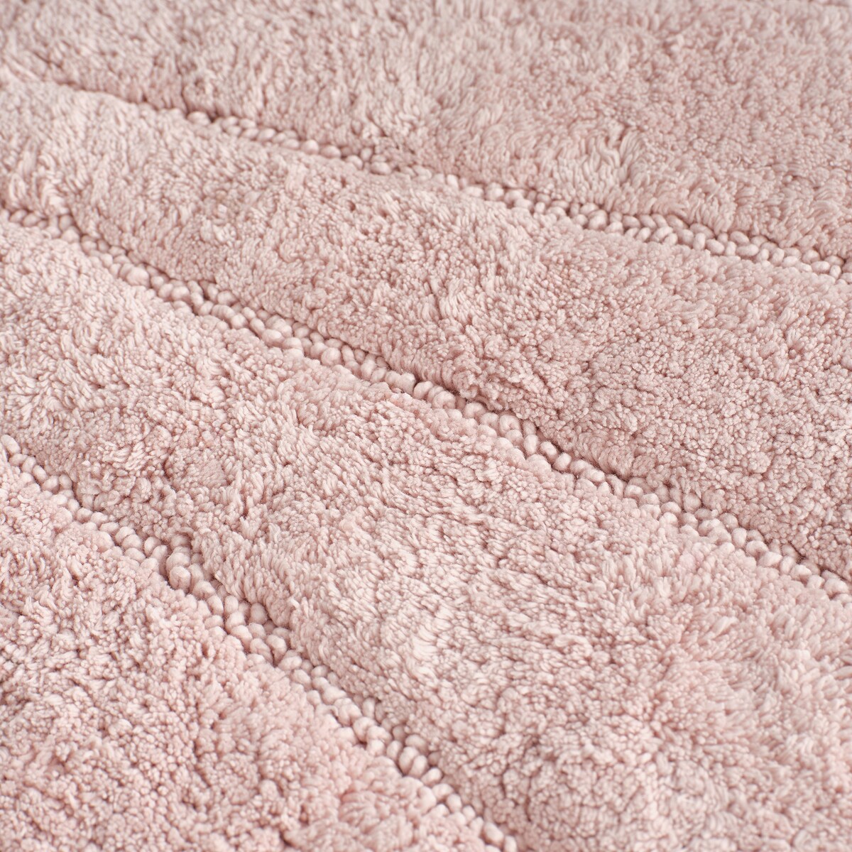 Dywanik łazienkowy Shelly 60x70 cm z motywem morskim