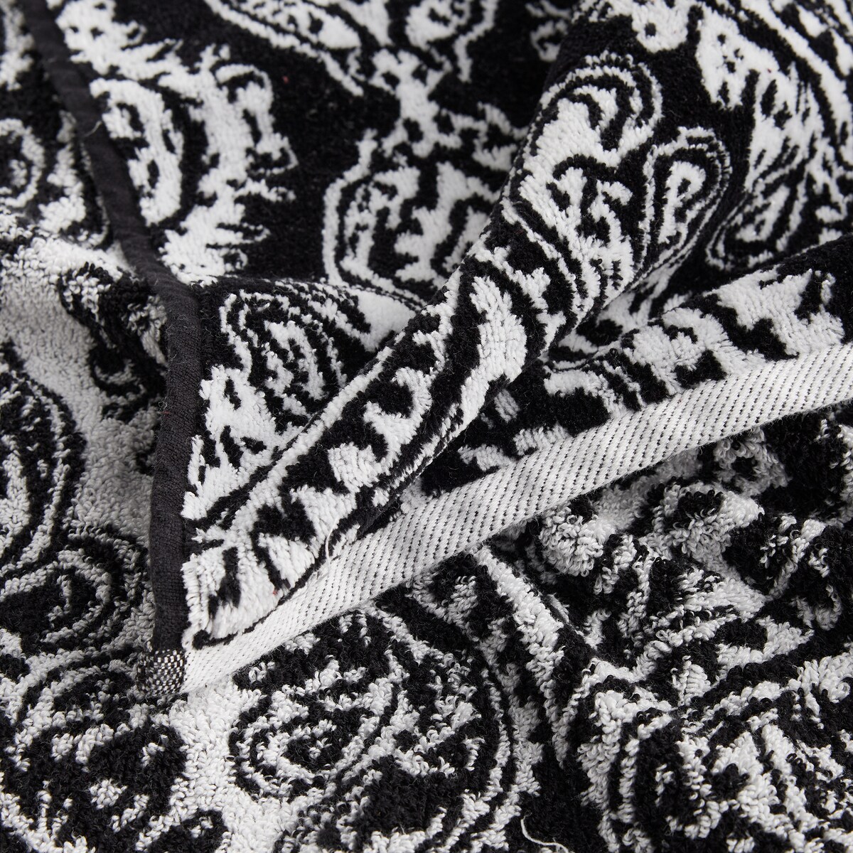 Ręcznik żakardowy Beskar 50x90 cm z motywem arabeski