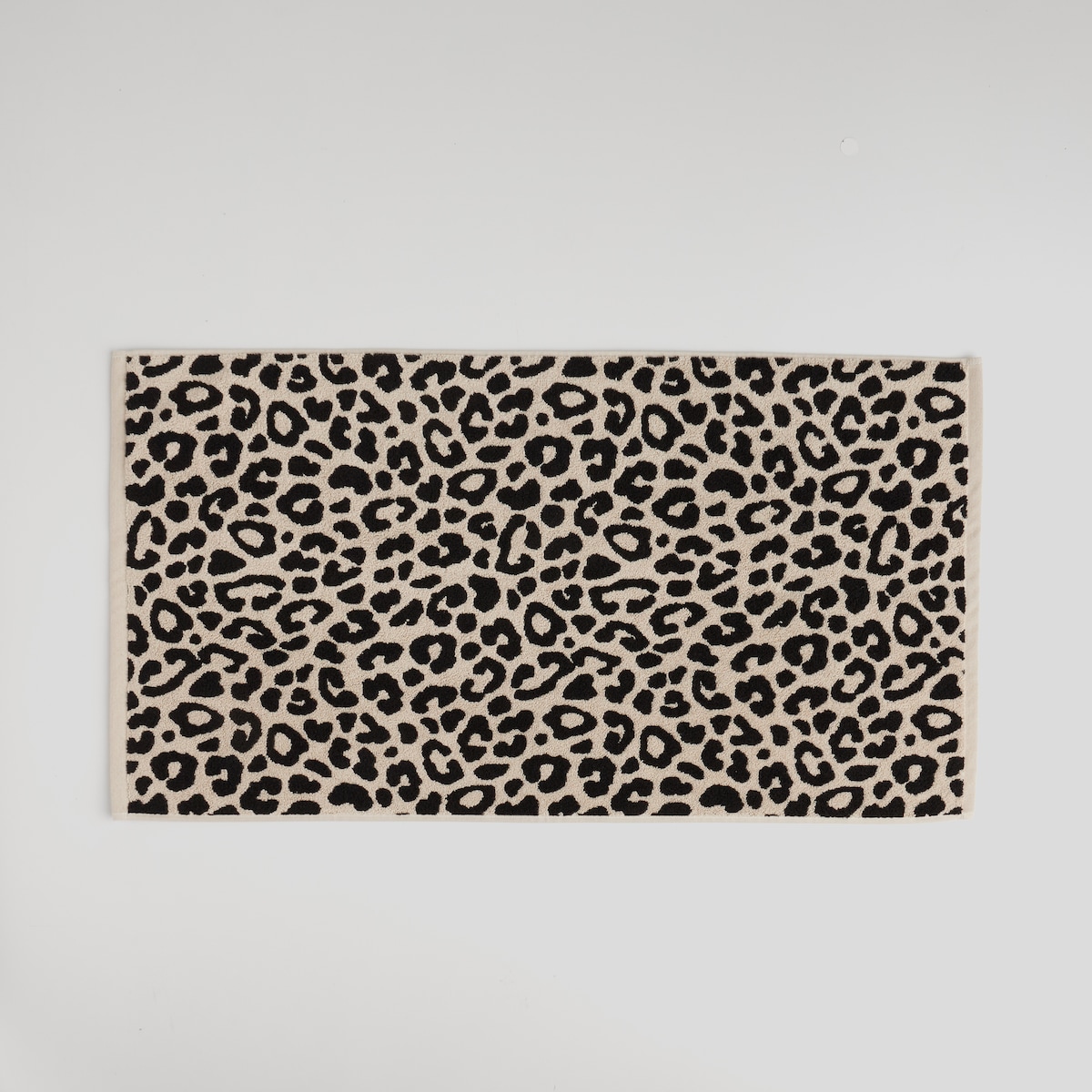 Dywanik Panther 50x90 cm z motywem zwierzęcym