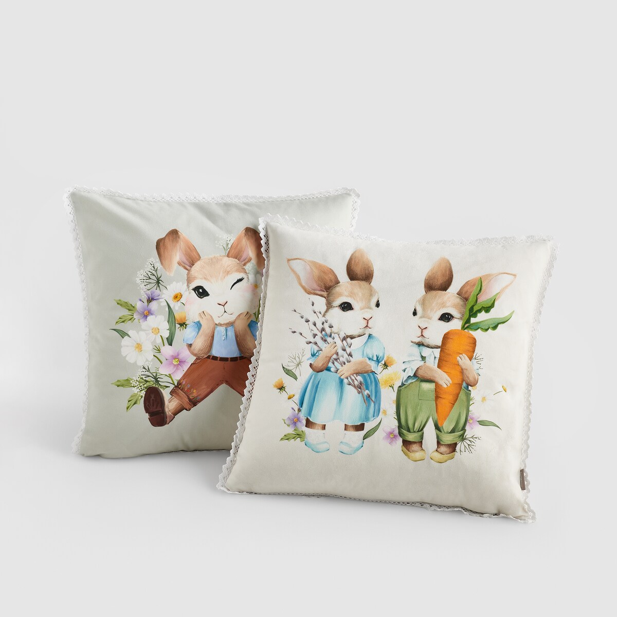 Poszewka z nadrukiem Emi 45x45 cm z motywem królika