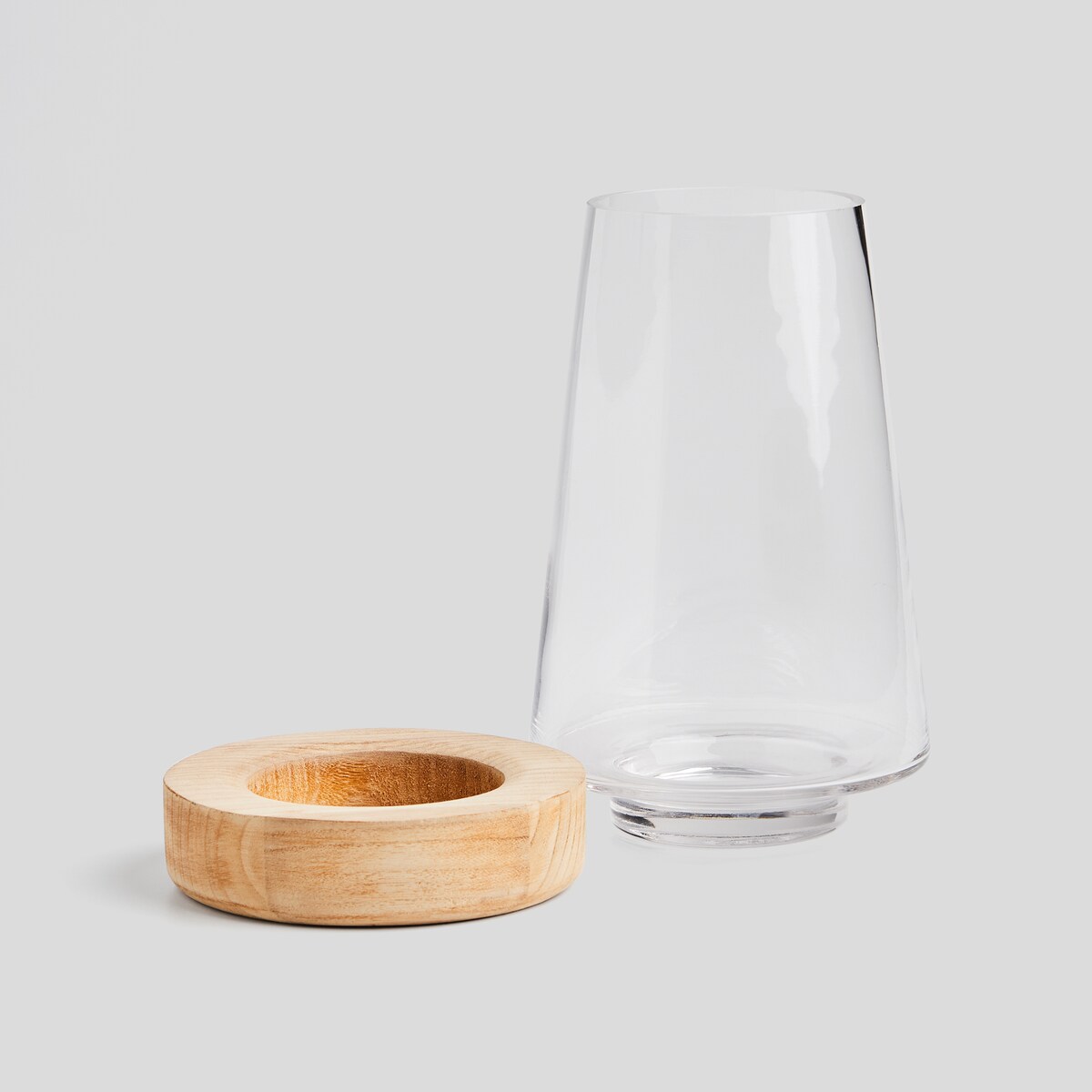 Wazon Pessa z motywem geometrycznym