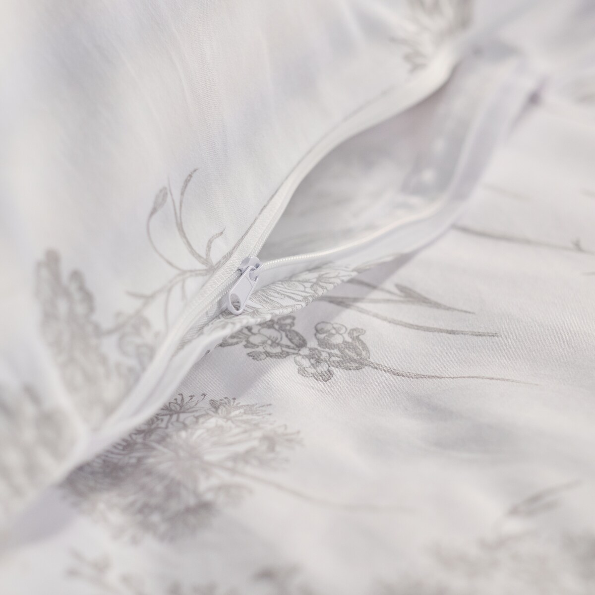 Pościel z bawełny satynowej Isoso 160x200 cm z motywem roślinnym