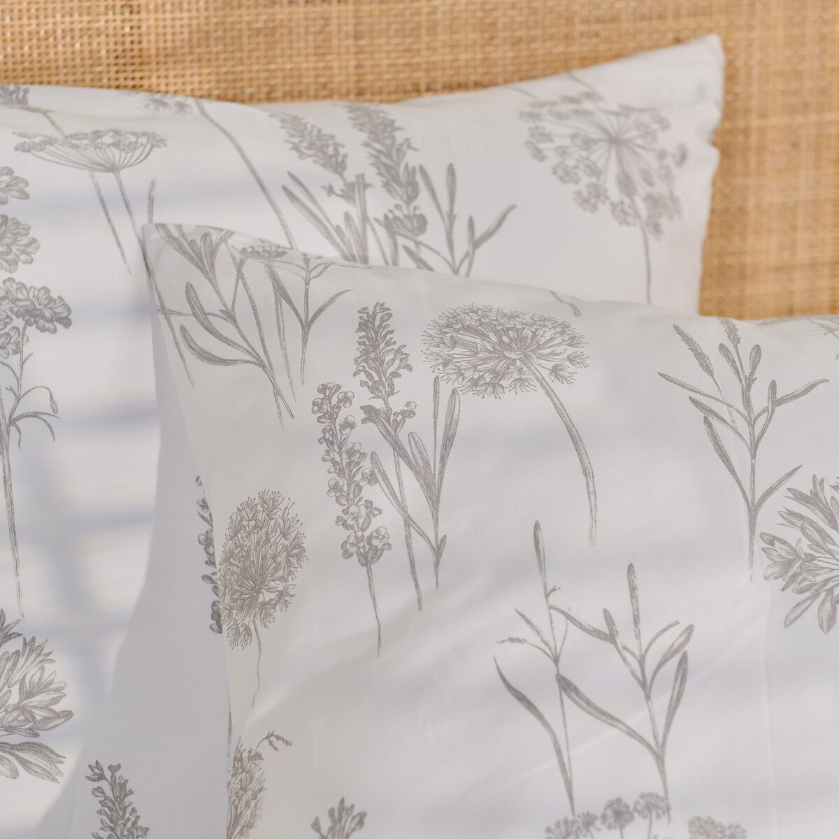 Pościel z bawełny satynowej Isoso 160x200 cm z motywem roślinnym