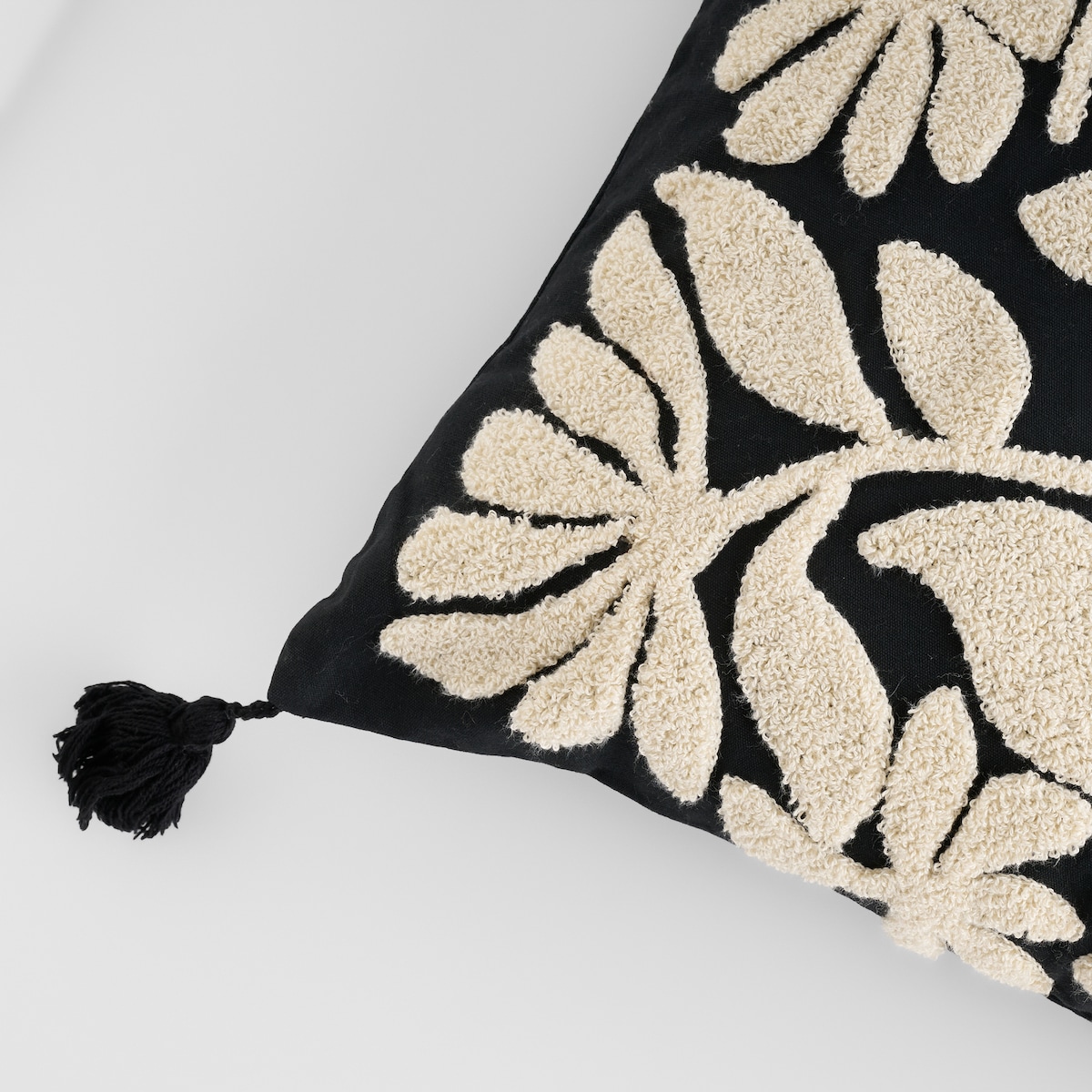 Poszewka Haftowana Elvoria 45x45 cm