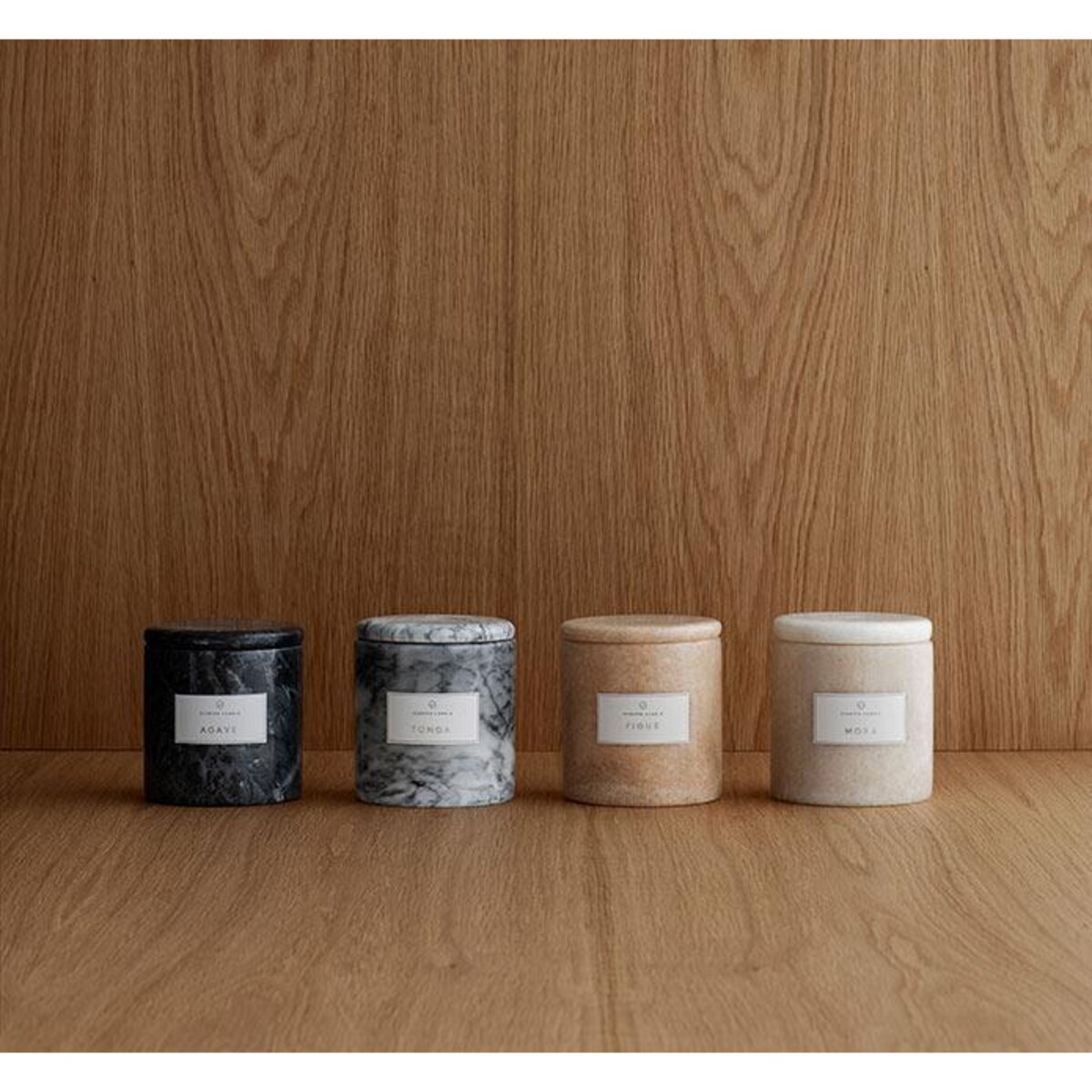 Marmurowa świeca zapachowa FRABLE, Mora, 10 h