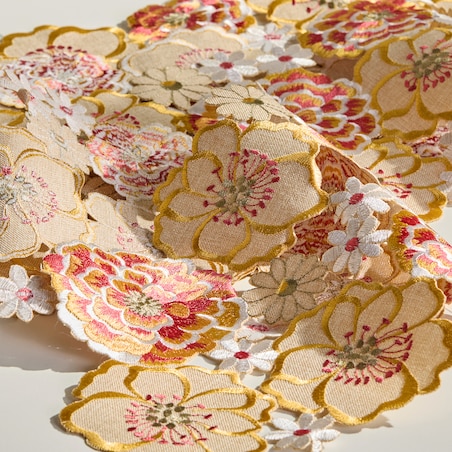 Bieżnik Haftowany Lumea 18x58 cm