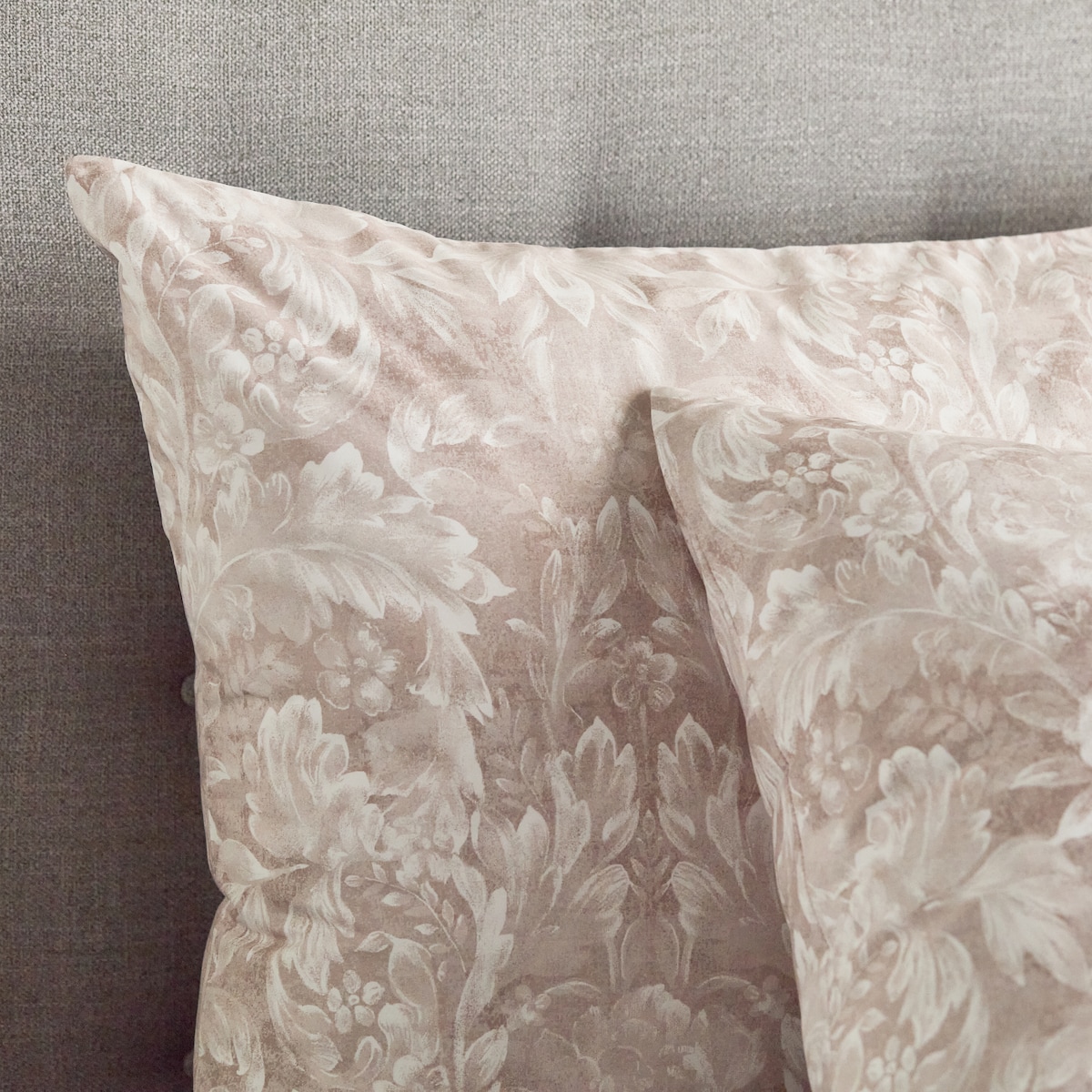 Pościel Z Mikrofibry Anitala 160x200 cm z motywem kwiatowym