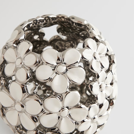 Świecznik Flosales z motywem kwiatowym