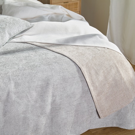 Jednokolorowa narzuta na łóżko Leila 200x220 cm