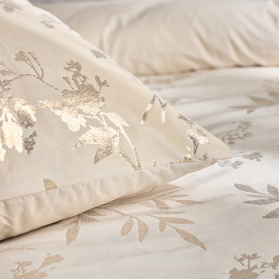 Pościel welwetowa ze złotym nadrukiem Pansema 160x200 cm z motywem postaci