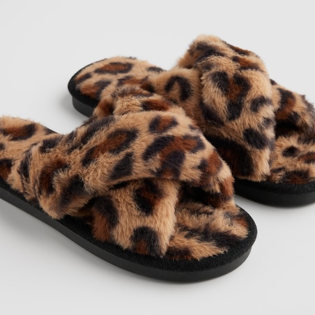 Kapcie Panther z motywem zwierzęcym