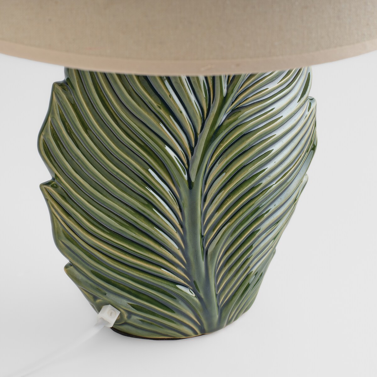 Lampa Stołowa Finda z motywem liściastym