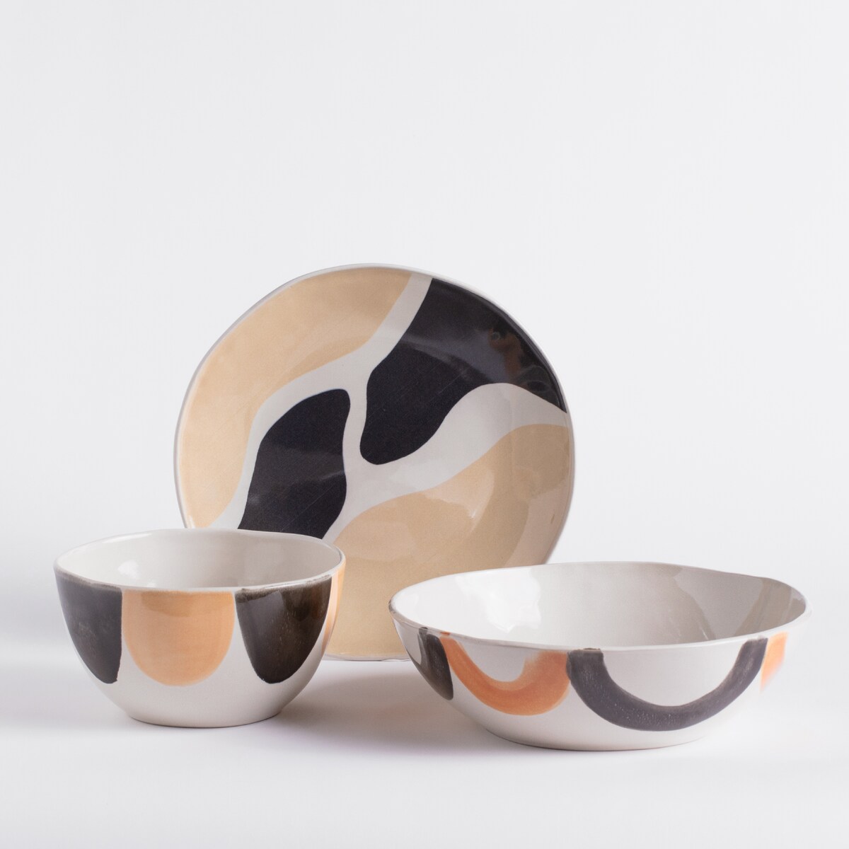 Patera Lajla z motywem abstrakcyjnym